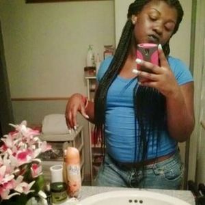 Meet your Posher, Taryn